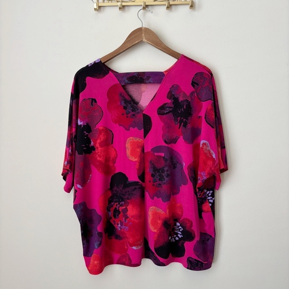 Clara Sunwoo Back Keyhole Floral Blouse 1X Pink Short Sleeve - Picture 3 of 7